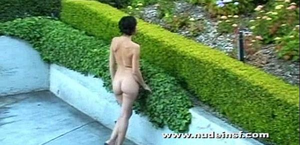  Nude in San Francisco Marie naked on Lombard